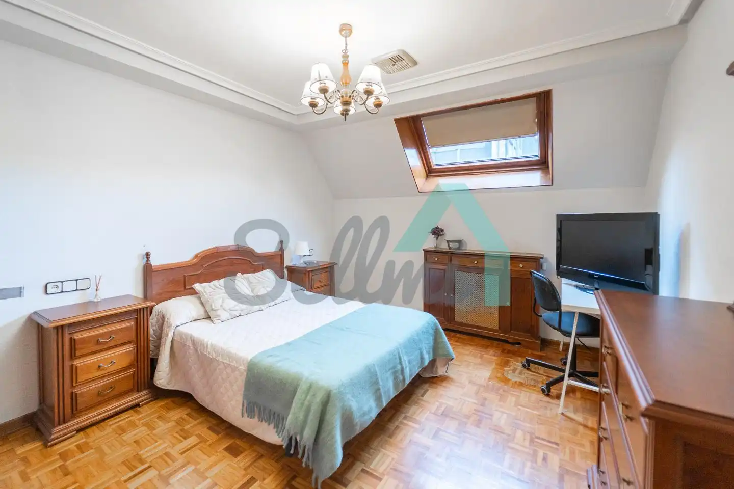 Piso de 107 m² en Oviedo