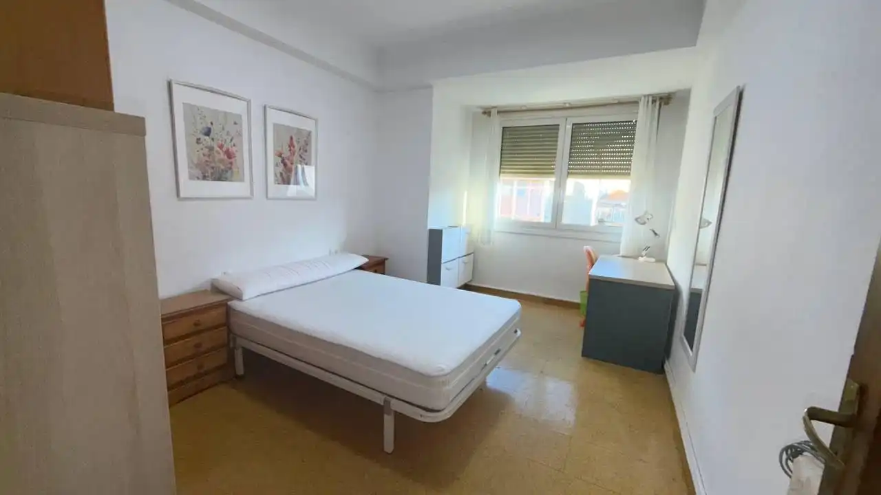 Piso de 95 m² en Ourense