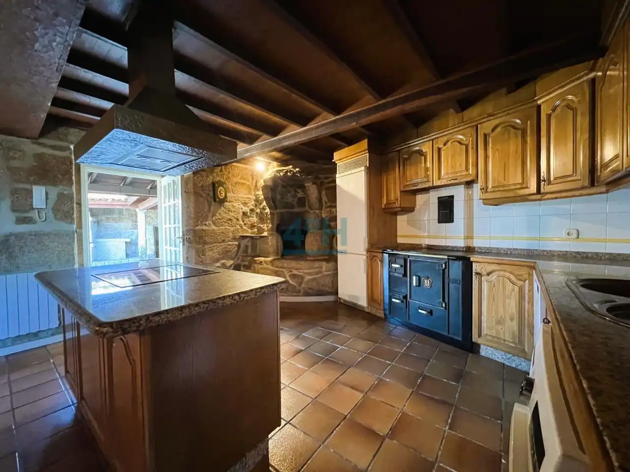 Casa de 590 m² a San Cibrao das Viñas