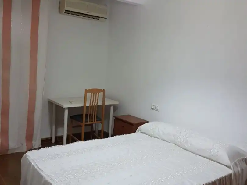 Pis de 80 m² a Còrdova