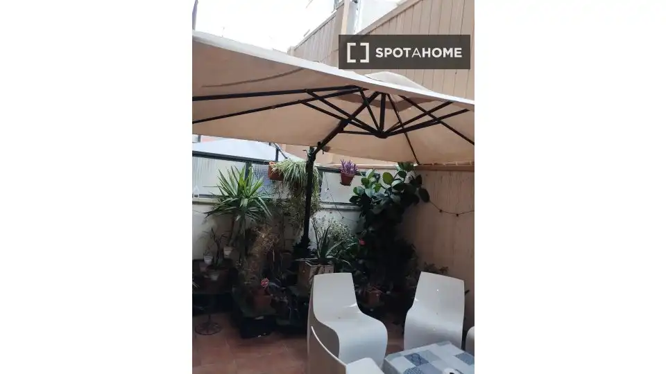 Habitación 82 m², l'Hospitalet de Llobregat
