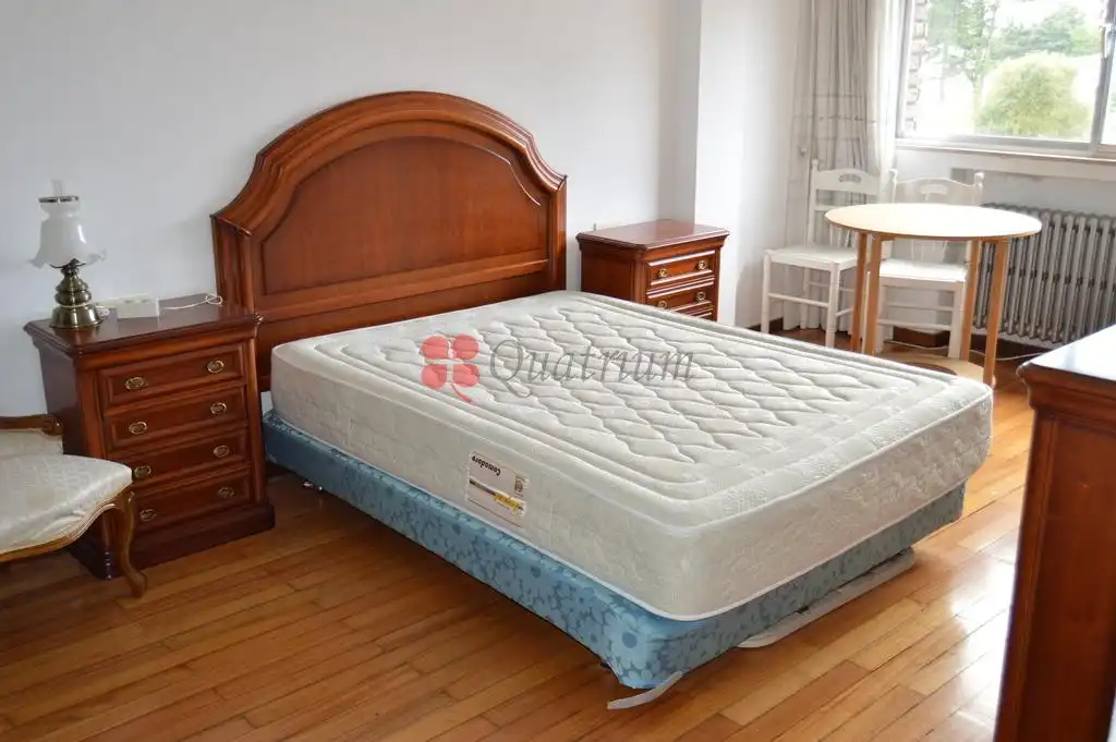 Piso de 140 m² en Santiago de Compostela