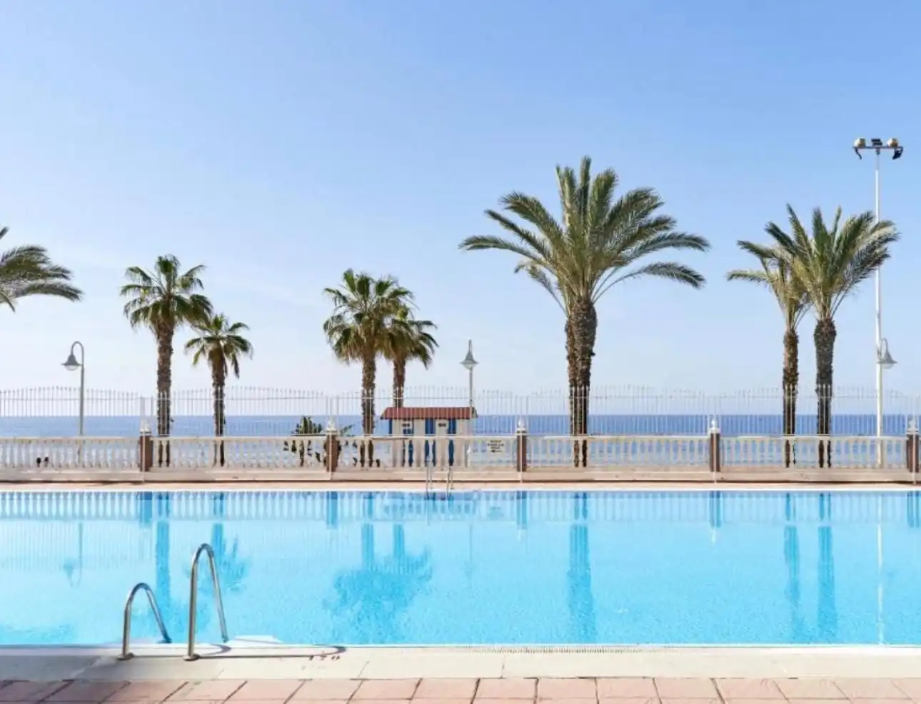 Piso de 90 m² en Algarrobo