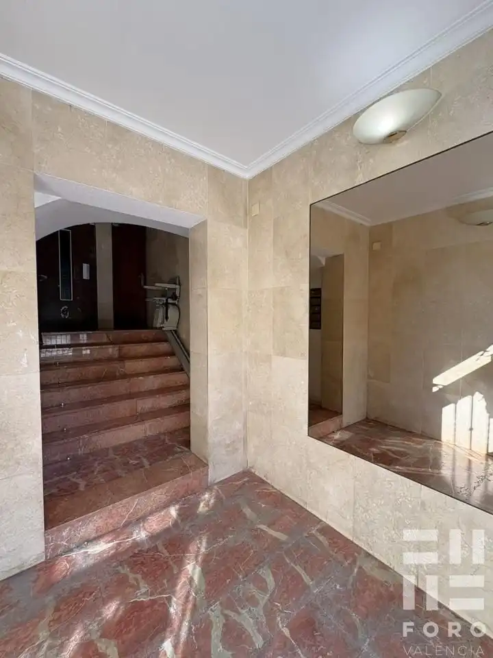 Wohnung 93 m² in Valencia