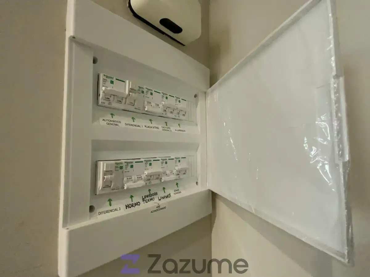 Pis de 77 m² a València