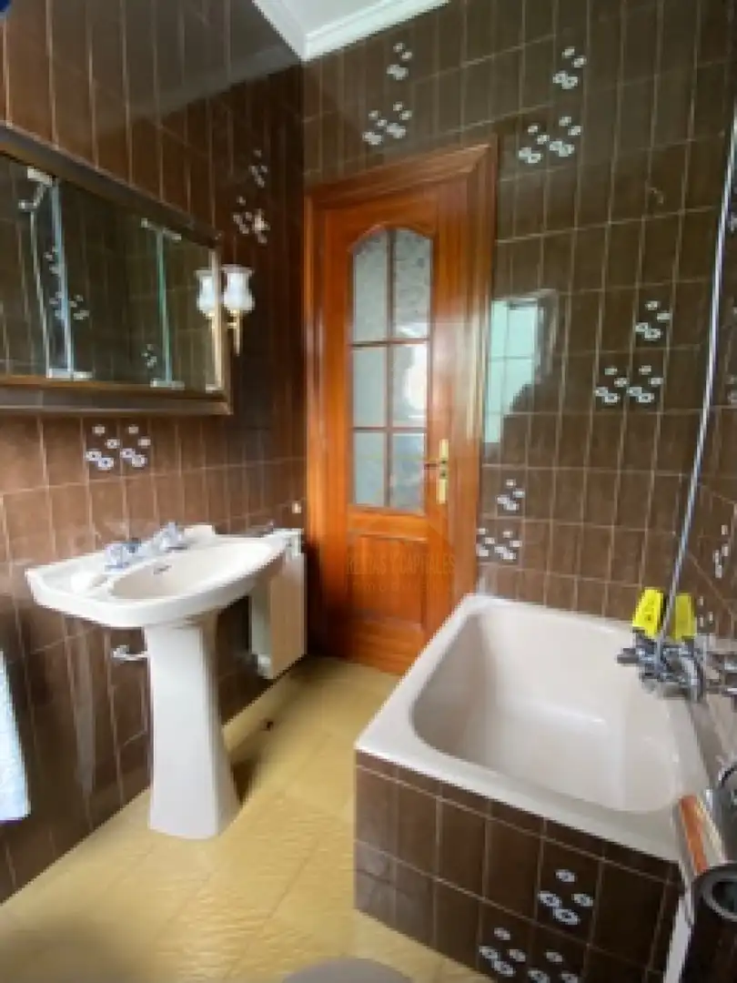 Piso de 80 m² en Camargo