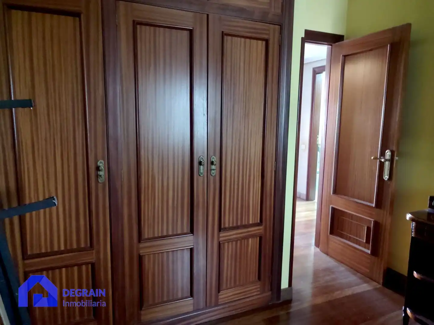 Piso de 146 m² en Oviedo