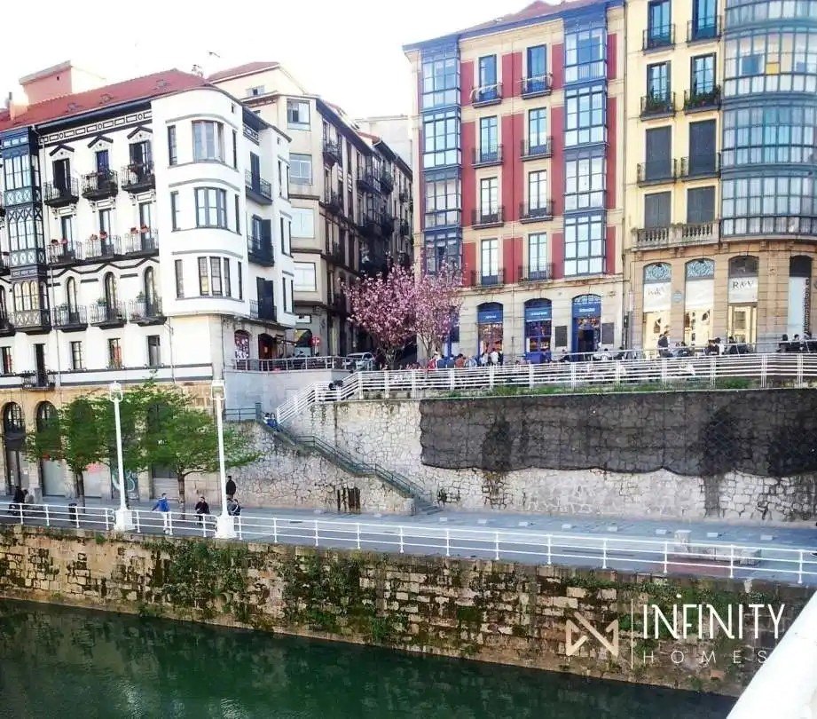 Appartamento 80 m² a Bilbao