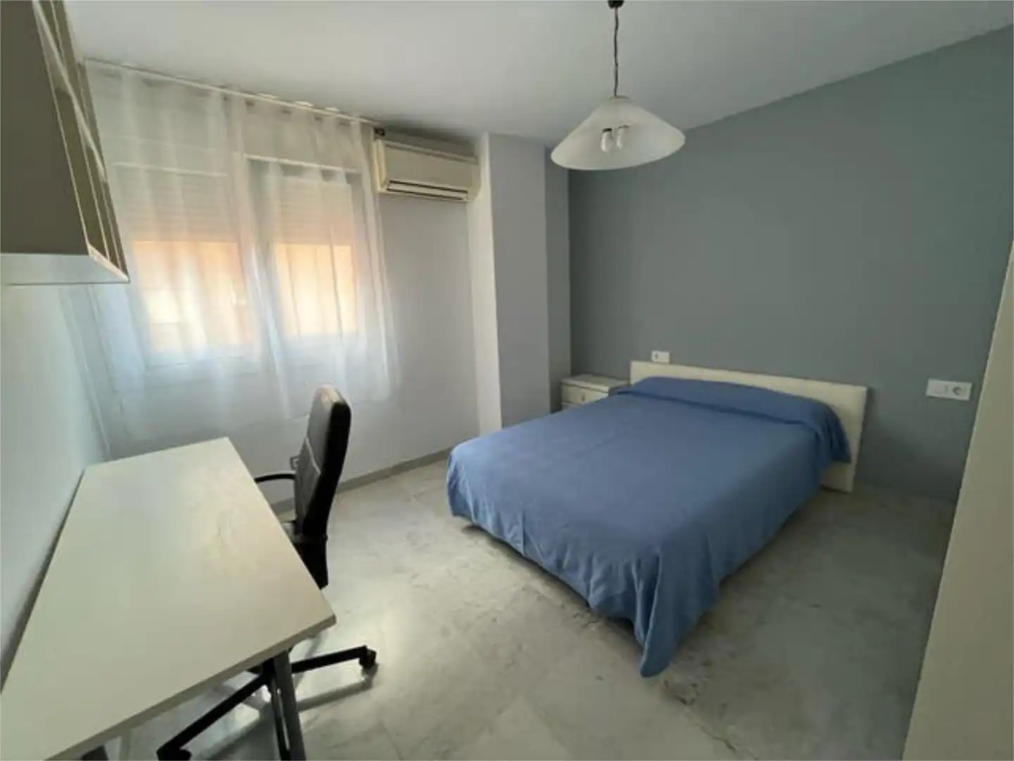 Piso de 100 m² en Almería
