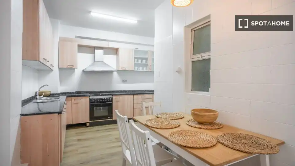 Habitación 230 m², Alicante
