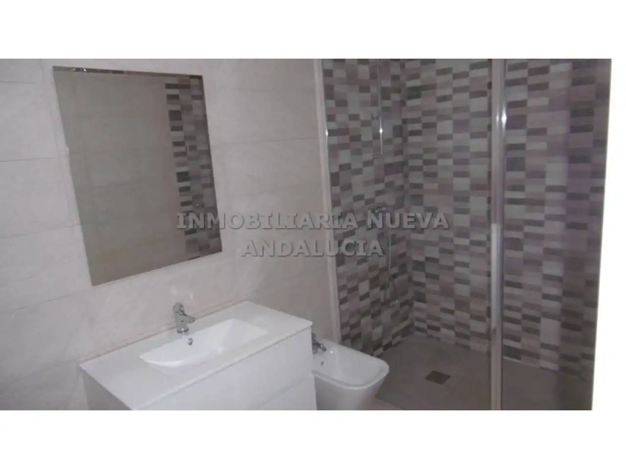 Piso de 90 m² en Almería