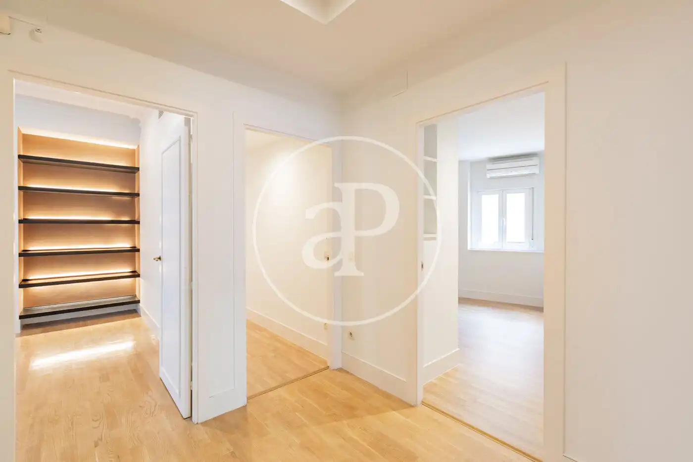 Flat 229 m² in Madrid