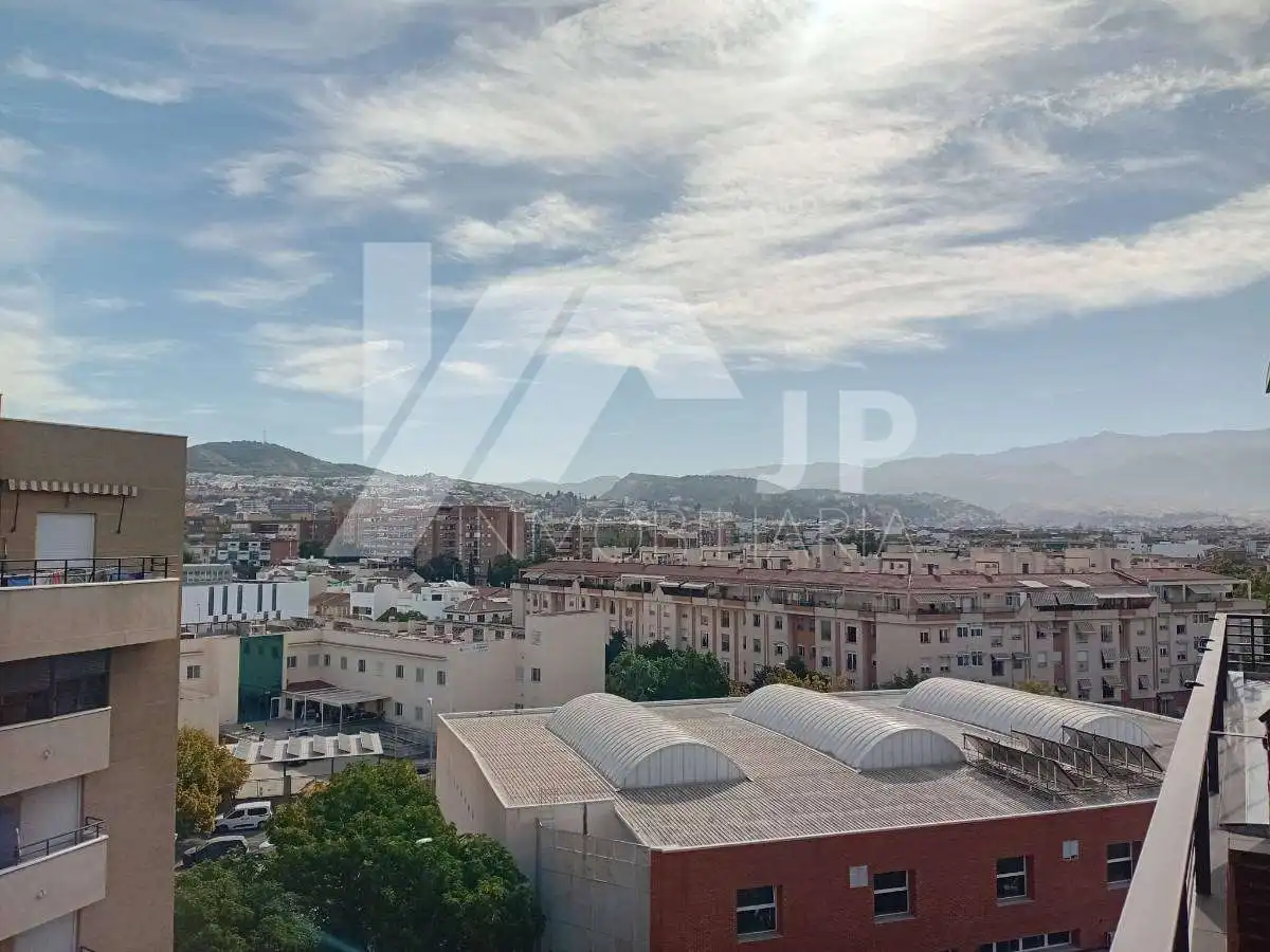 Piso de 120 m² en Granada