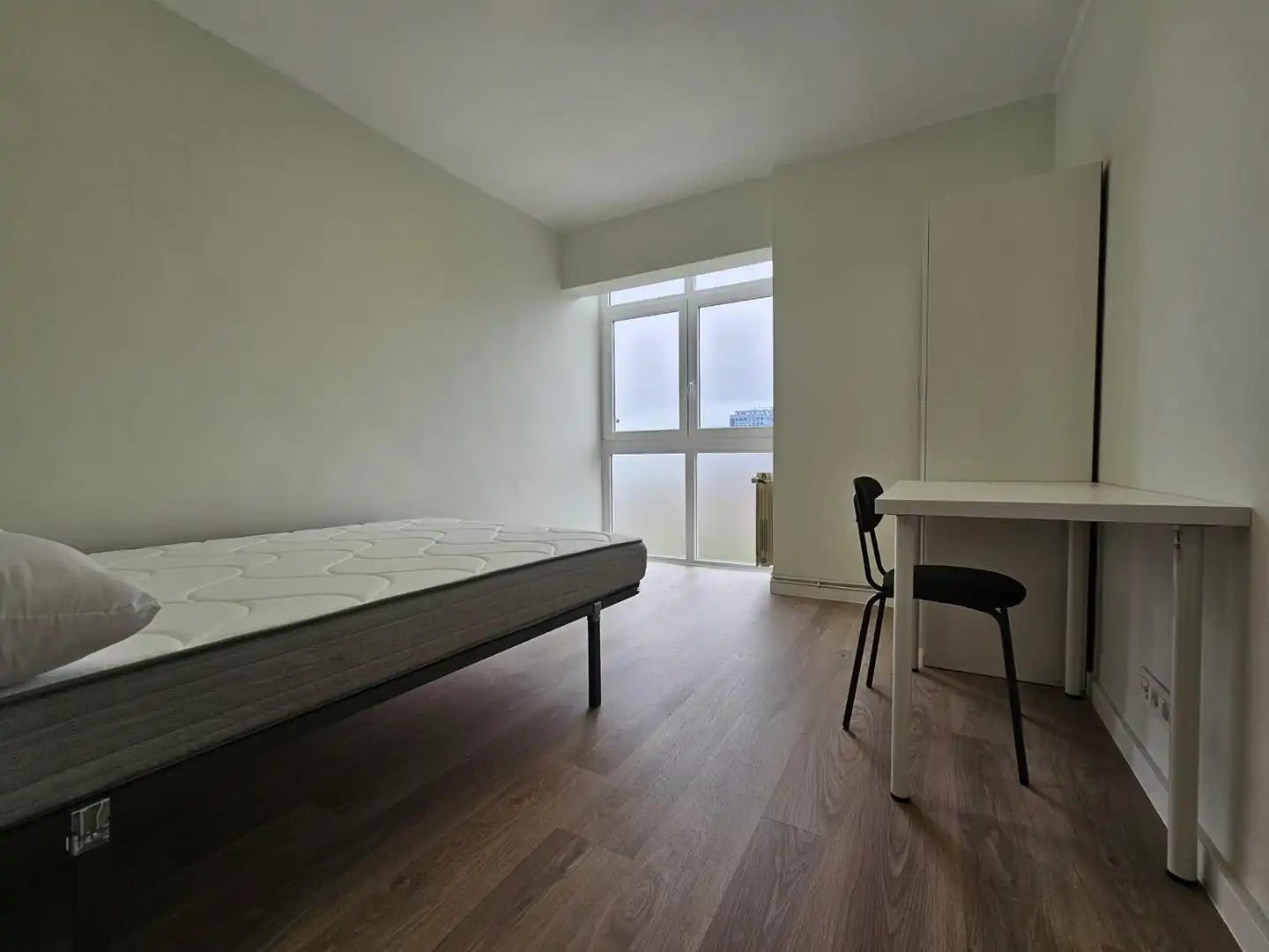 Habitació 100 m², Oviedo