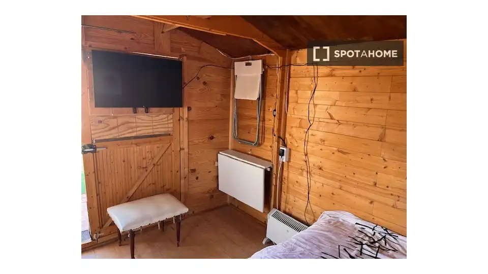 Habitación 16 m², Córdoba