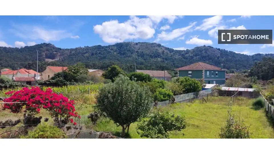 Habitación 86 m², Cangas de Morrazo