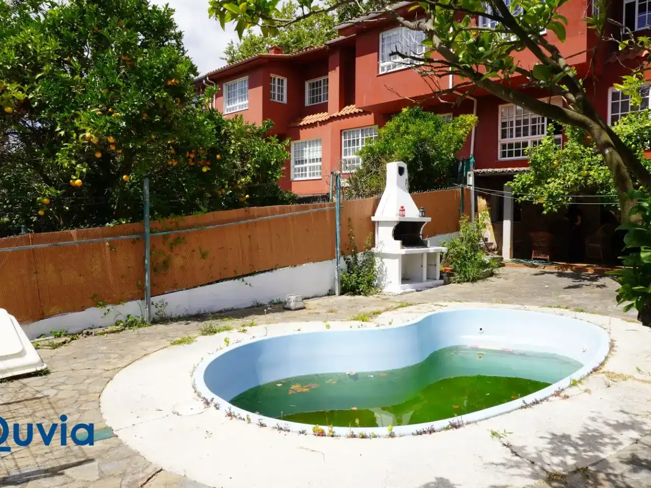 Habitación 250 m², Oleiros