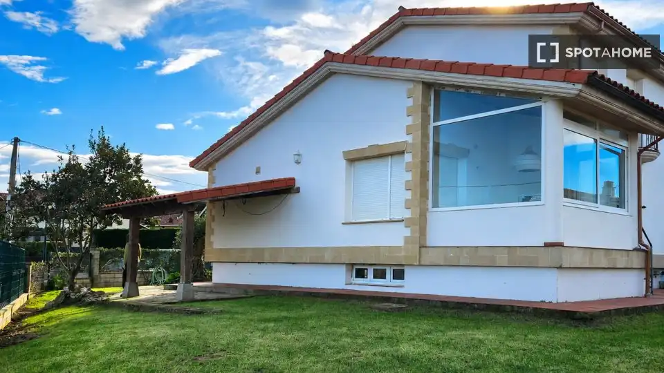 Habitación 173 m², Suances