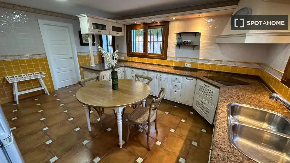 Habitación 25 m², Alhaurín de la Torre
