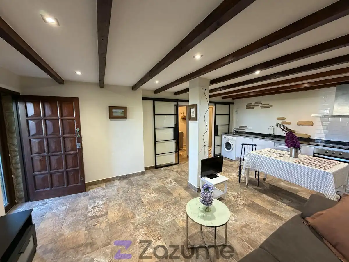 Piso de 60 m² en Miengo