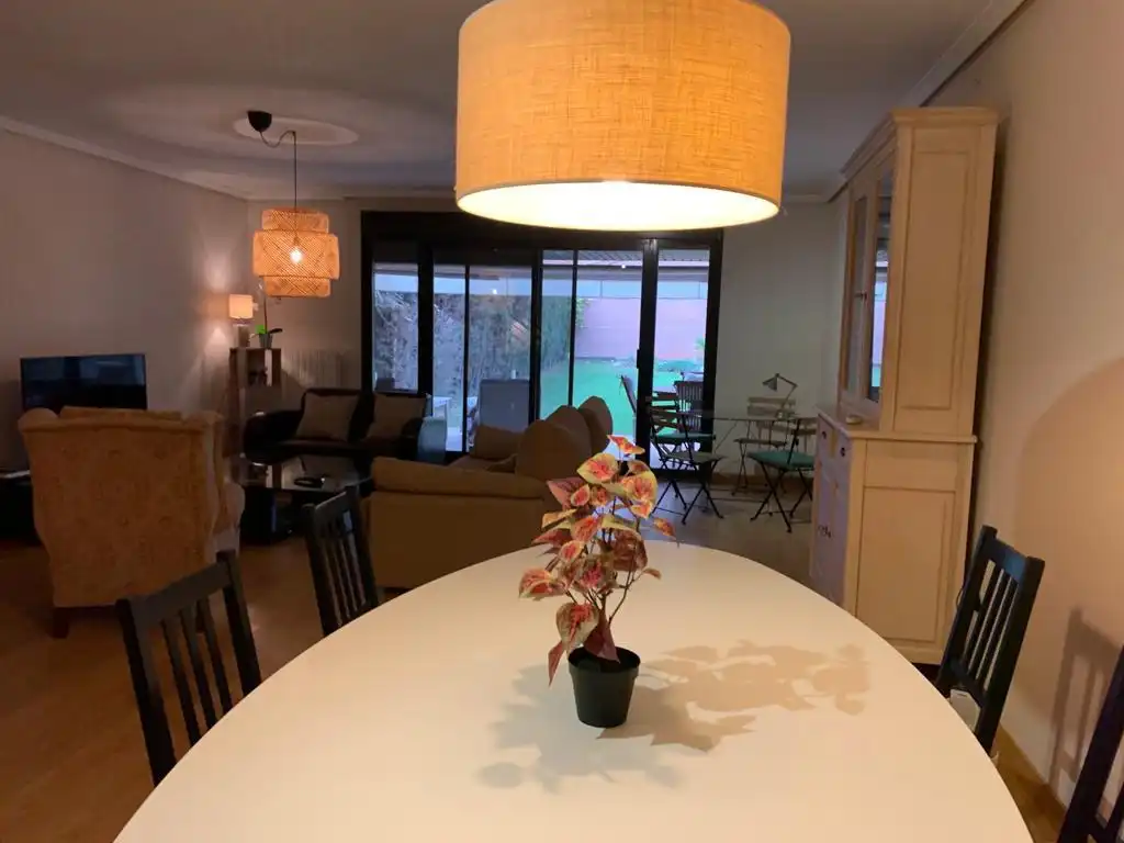 Appartement 437 m² à Villanueva de Gállego