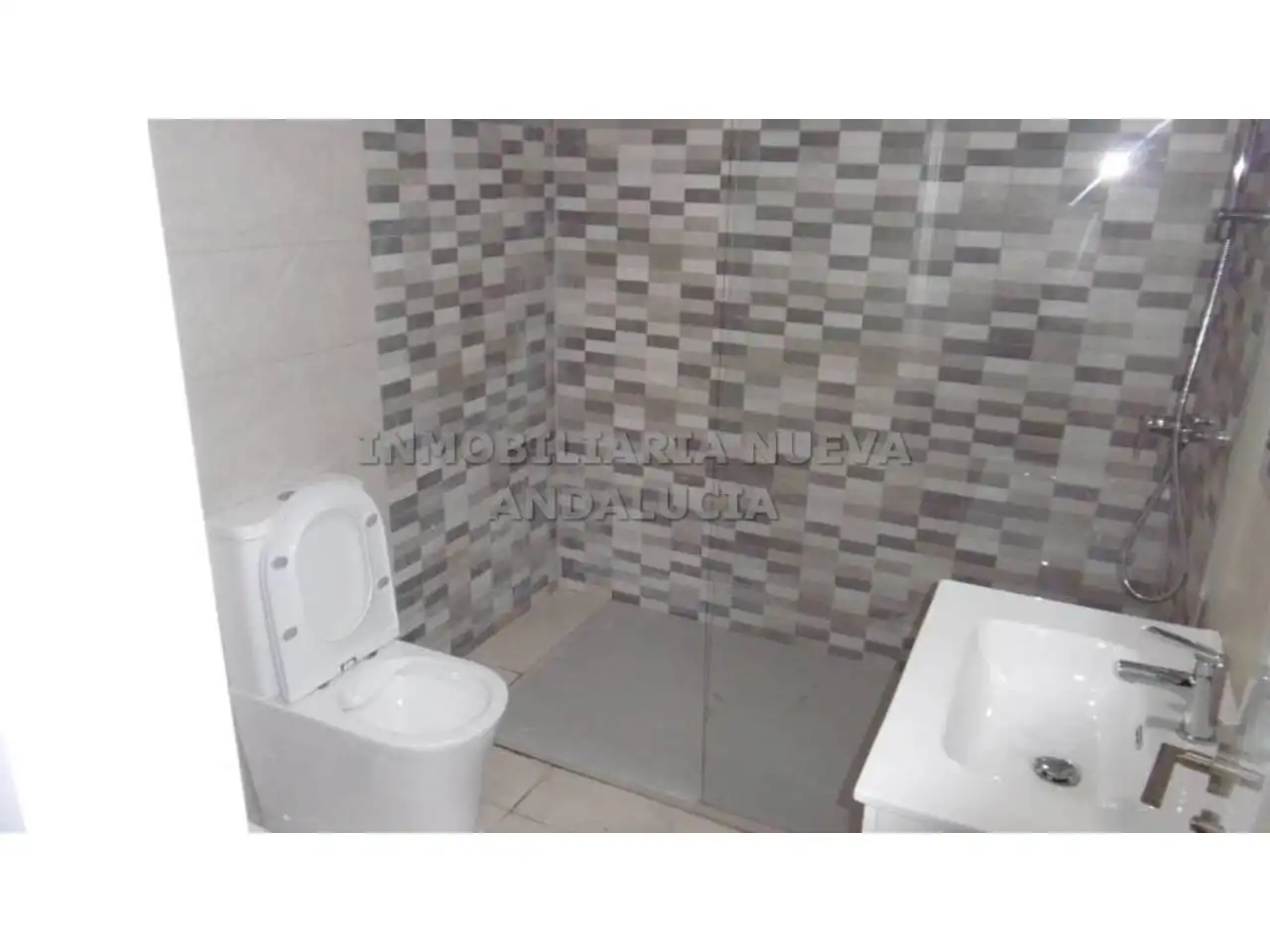 Piso de 90 m² en Almería