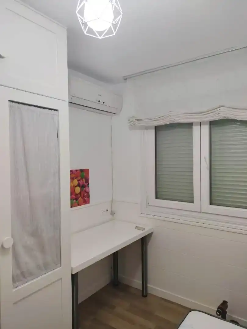 Habitación 90 m², Almería