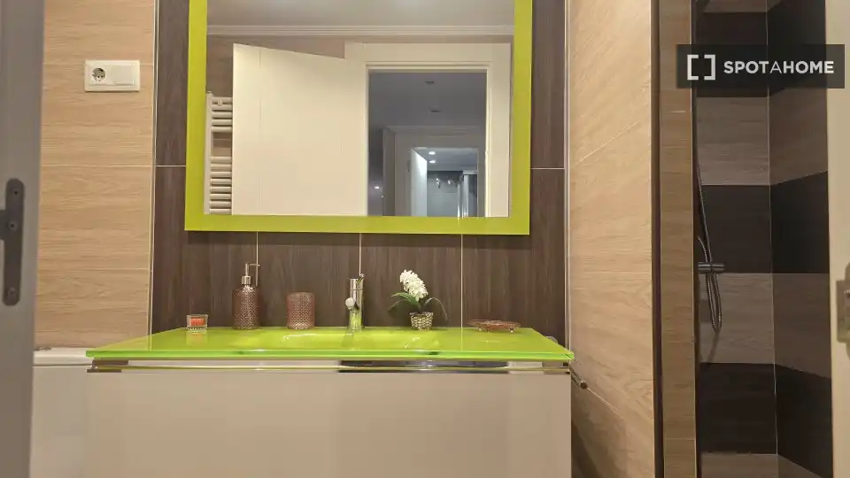 Habitación 105 m², Bilbao