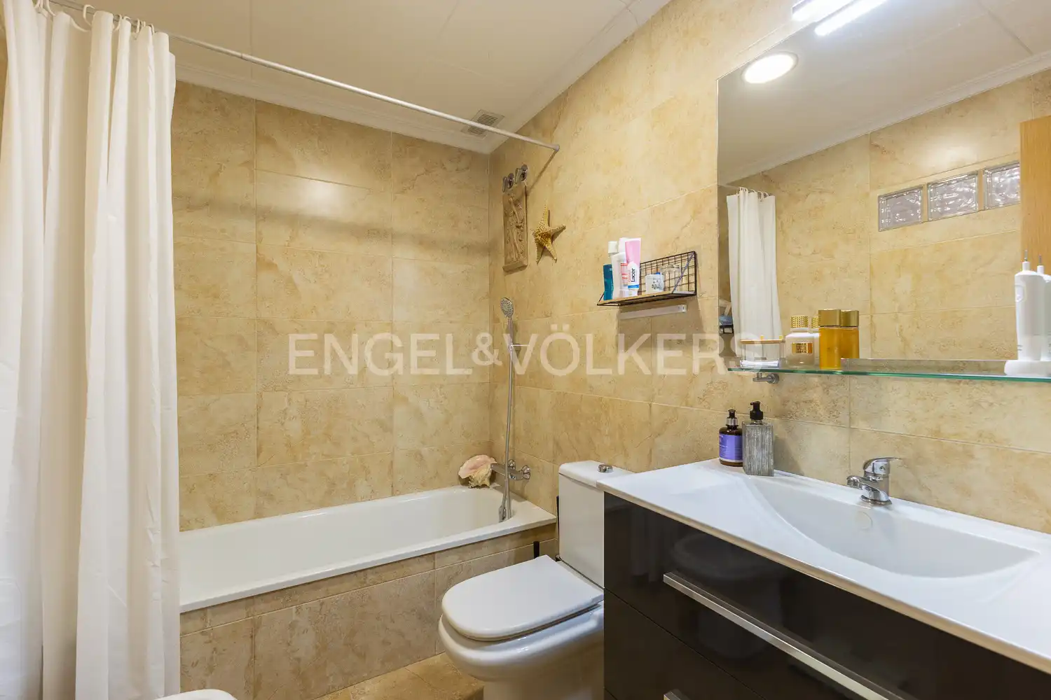 House 230 m² in Chiva