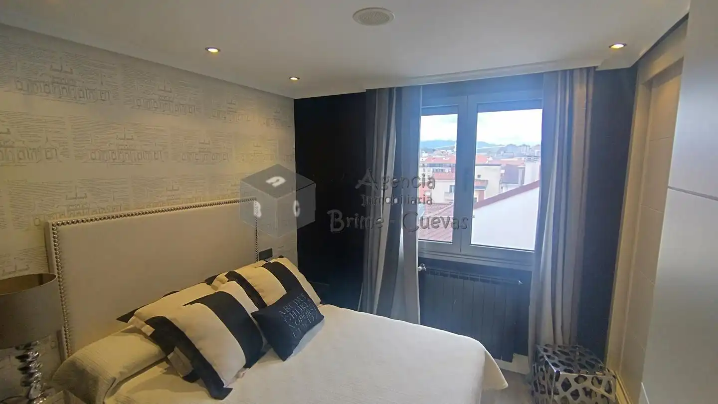 Piso de 94 m² en Oviedo
