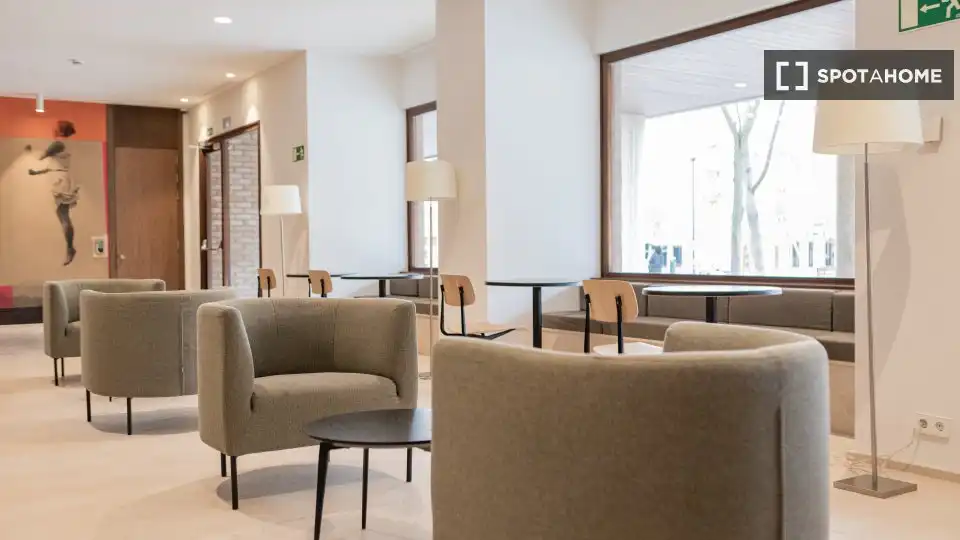Habitación 18 m², Pamplona