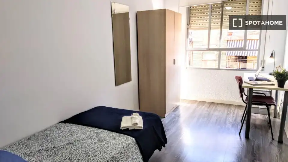 Habitació de lloguer, Burjassot