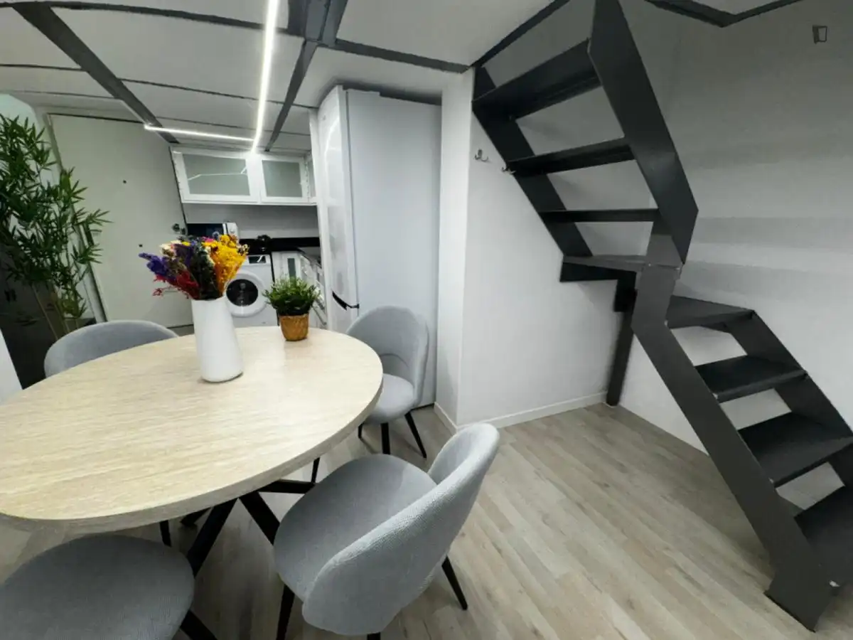 Habitación 100 m², Madrid