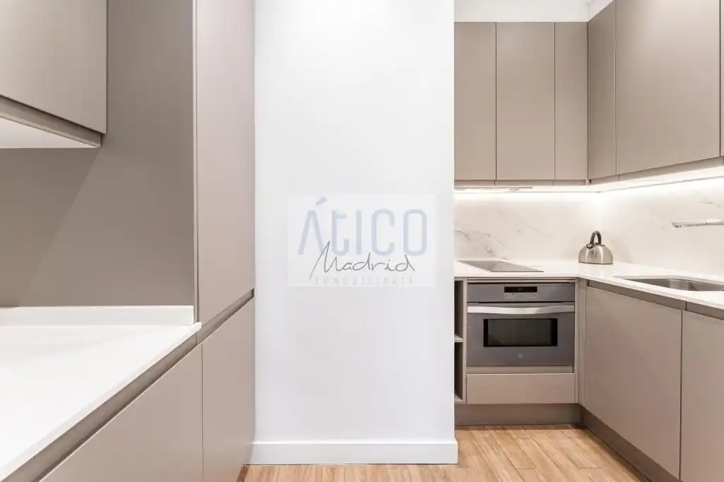 Wohnung 70 m² in Madrid