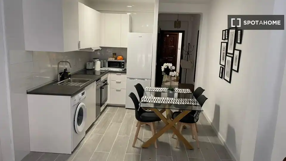 Habitación 81 m², Málaga