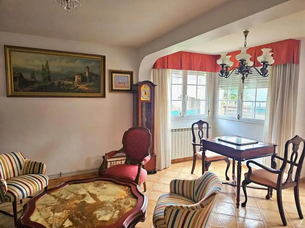 Casa de 300 m² en Cangas de Morrazo