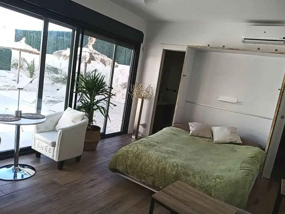 Room for rent, Calasparra