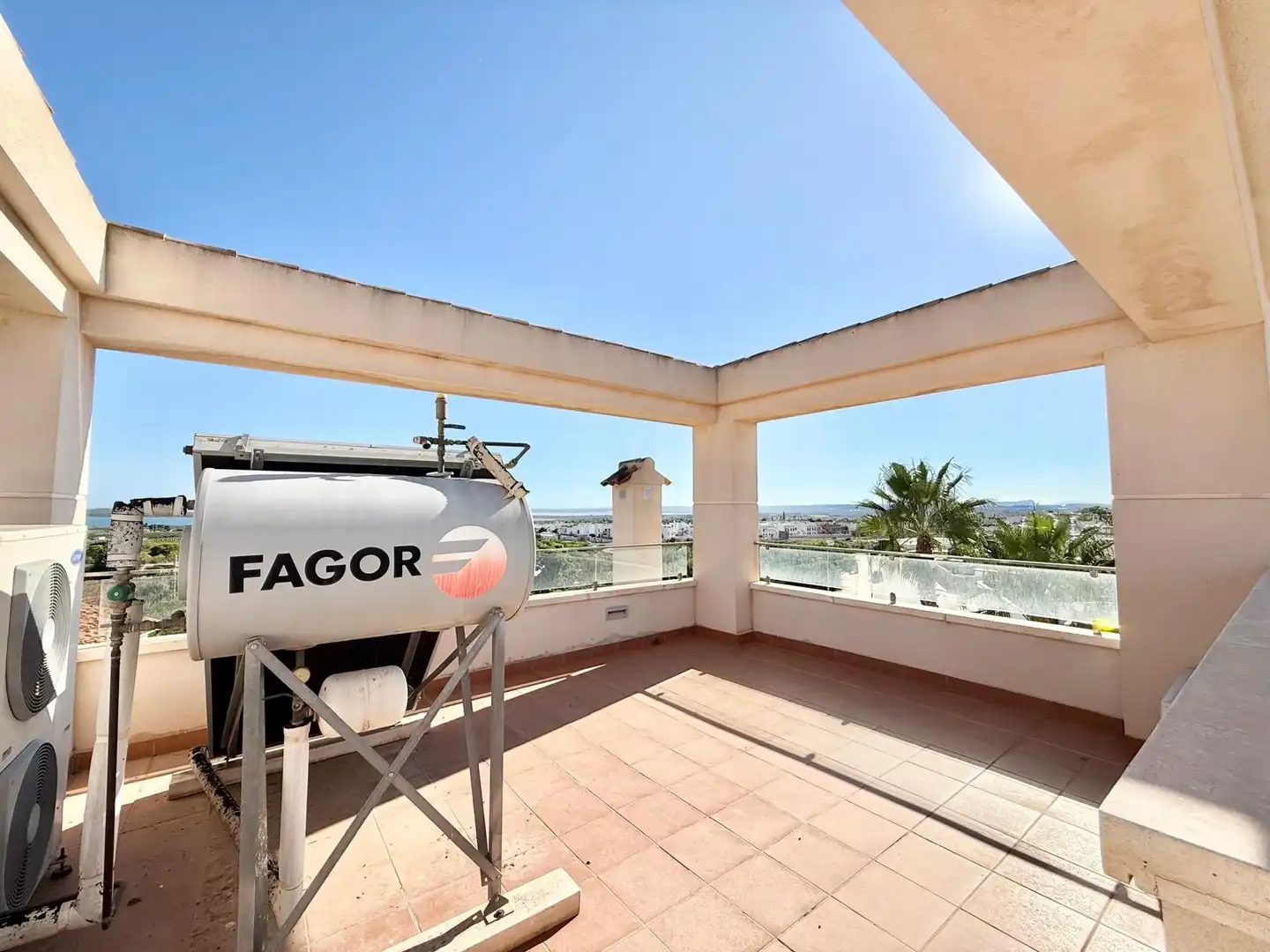 Haus 700 m² in Rojales