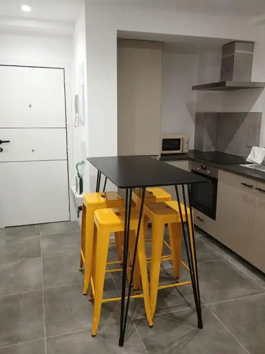 Habitación 79 m², Ourense