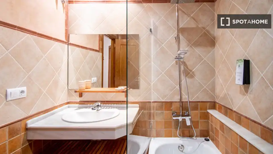 Habitación 81 m², Cádiz
