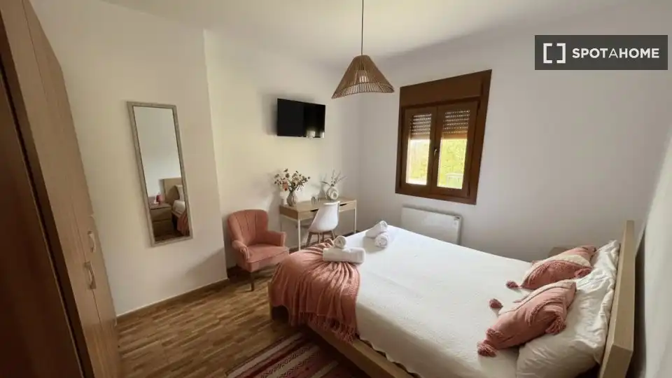 Habitación 86 m², Vigo
