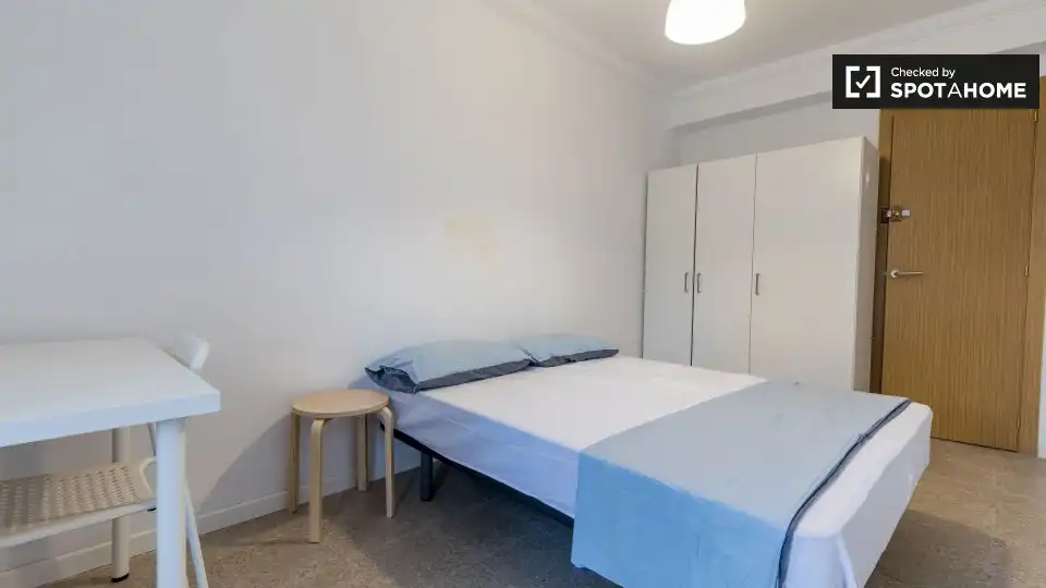 Chambre à louer, Valence