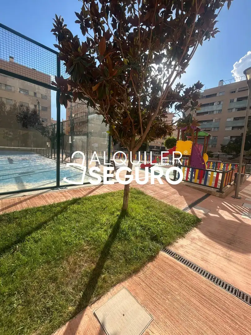 Piso de 89 m² en Granada
