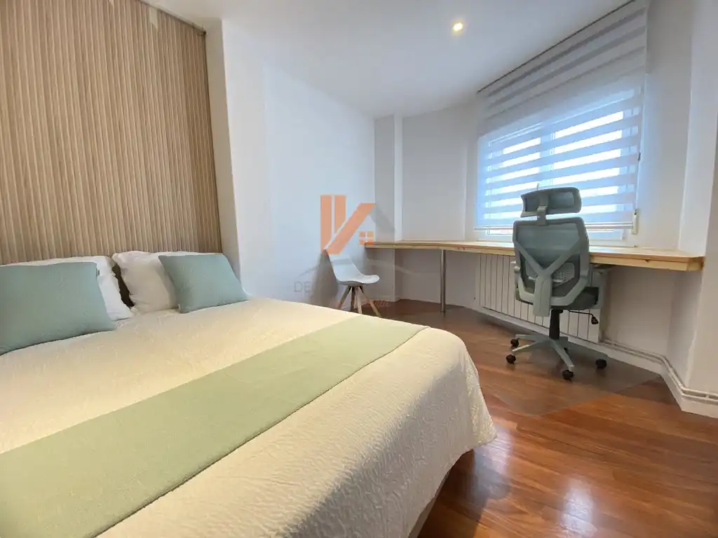 Piso de 117 m² en Santiago de Compostela