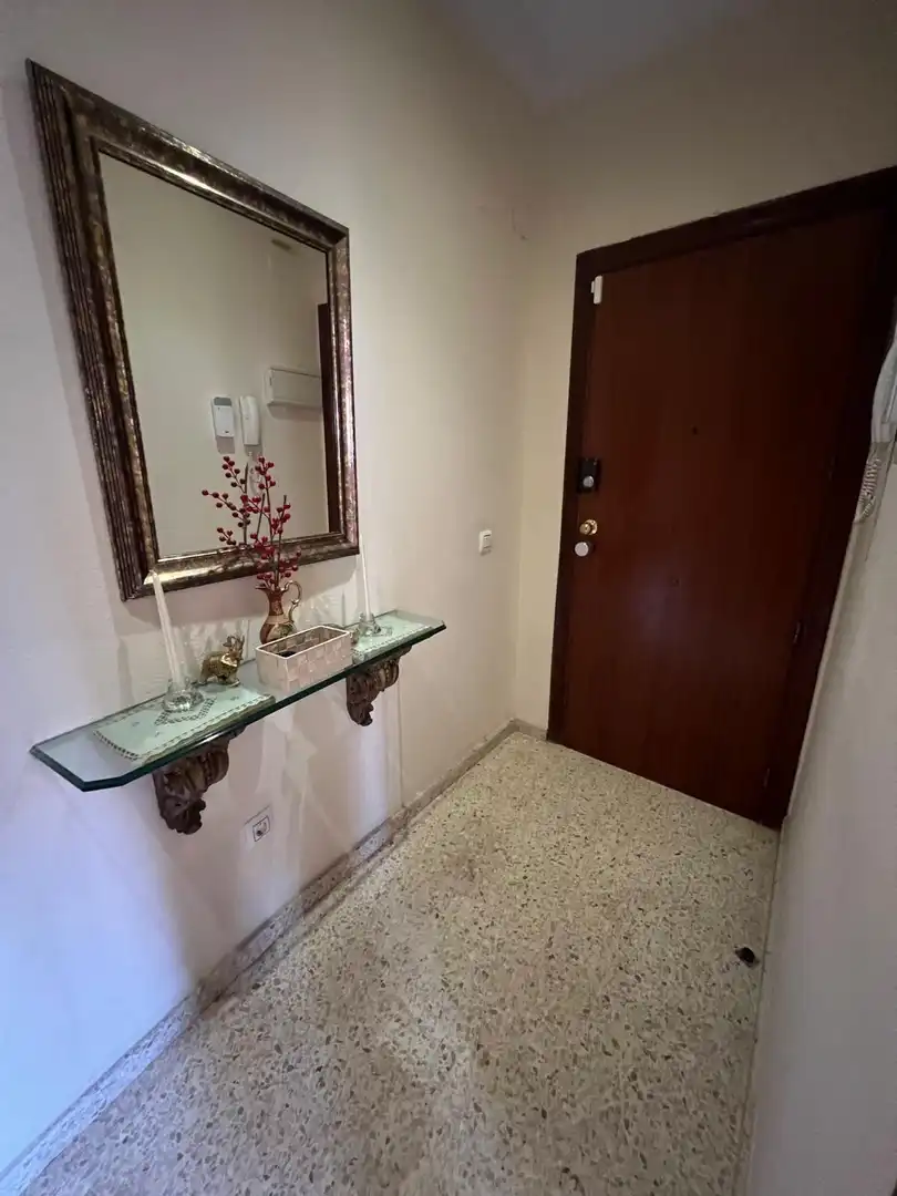 Piso de 98 m² en Sevilla