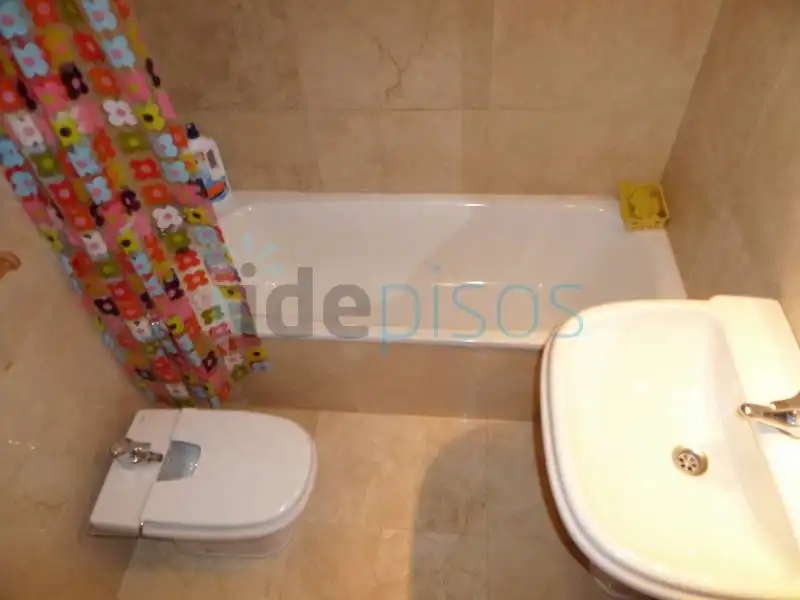 Piso de 60 m² en Santander