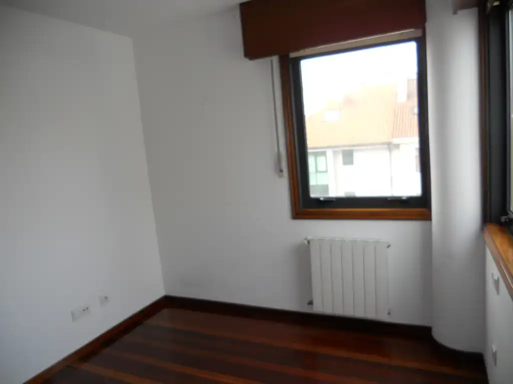Piso de 100 m² en Santiago de Compostela