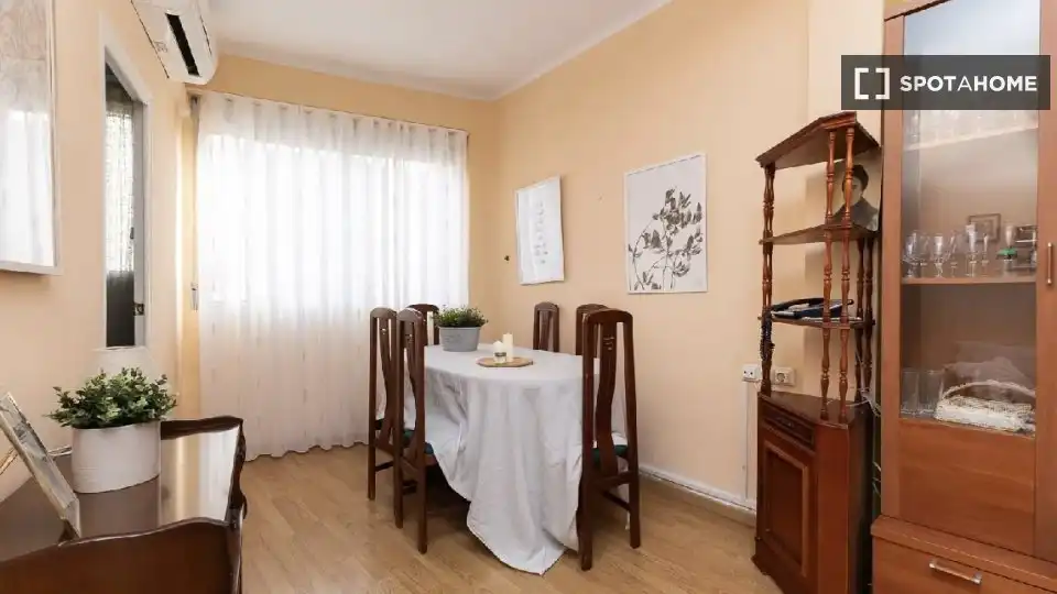 Habitación 74 m², Valencia