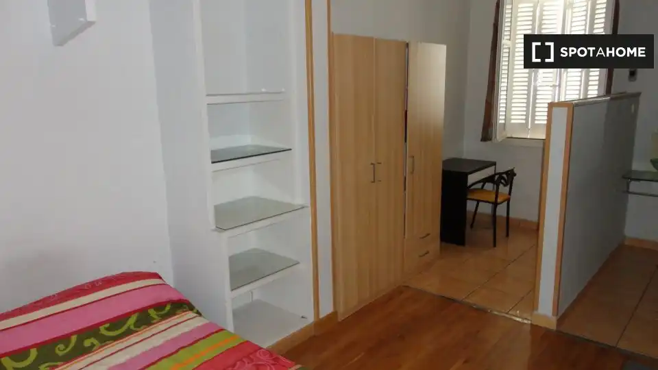 Habitació de lloguer, Madrid