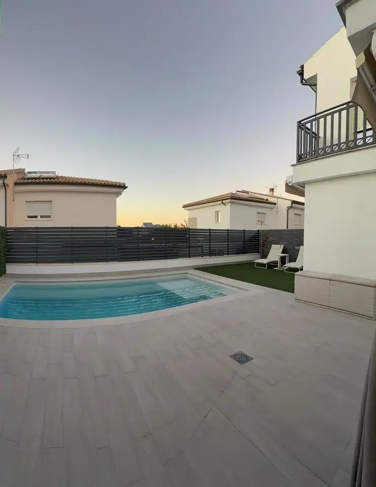 Casa de 240 m² en Ogíjares